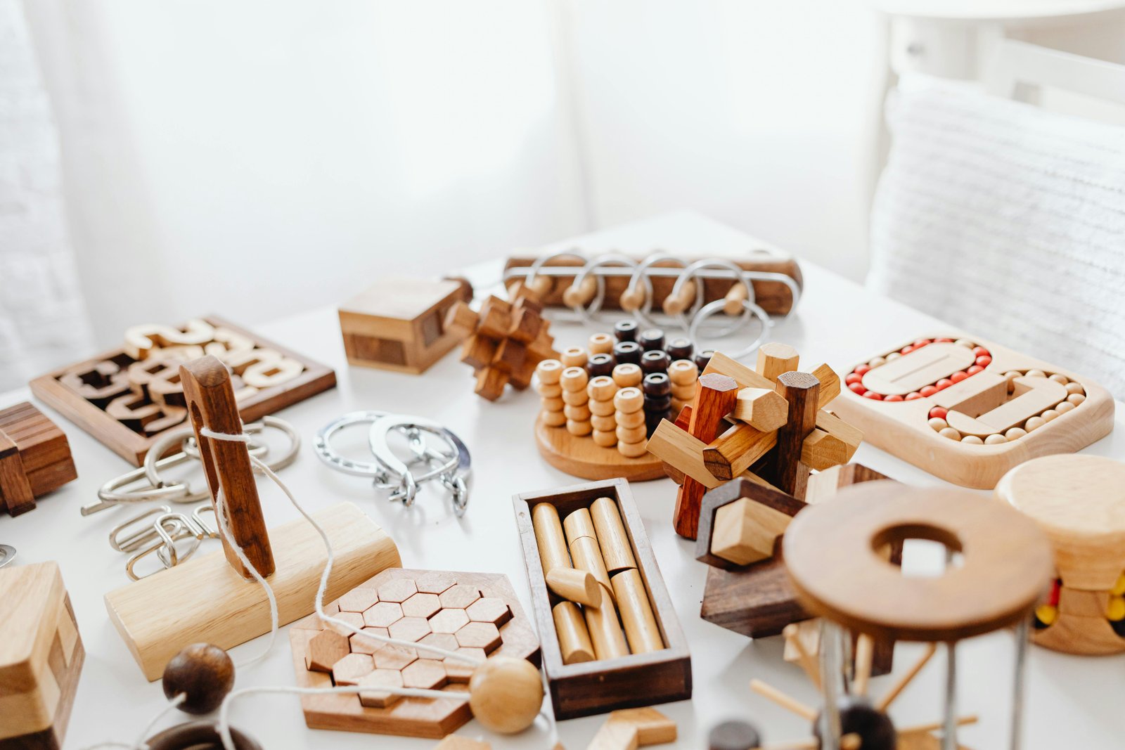 Wooden puzzle set